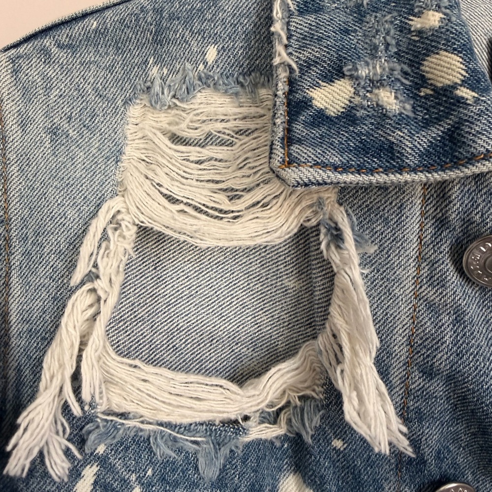 Zara Distressed Denim Jacket Bleach Splatter Cropped Size Small - Picture 8 of 10